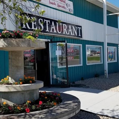 Wild Rose Country Inn グランド・プレーリー エクステリア 写真